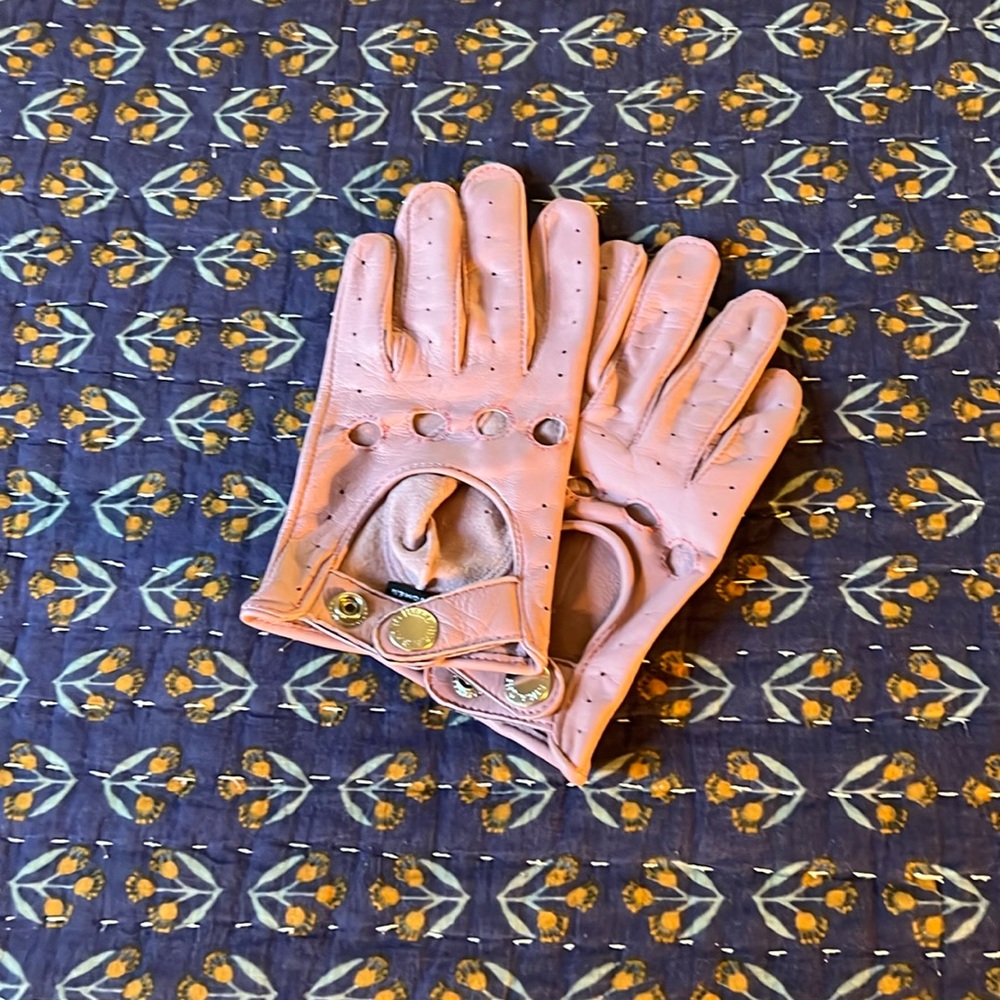 Straight to Hell Genuine Leather Motorcycle Gloves in Dusty Pink Medium